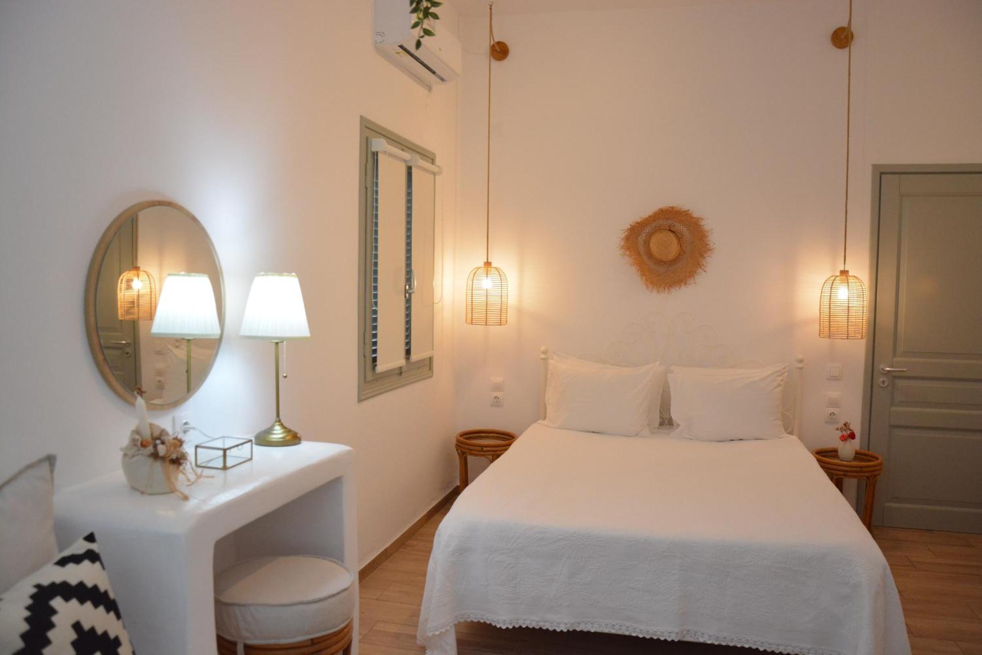 Patmos Little Suites Skála Habitación foto